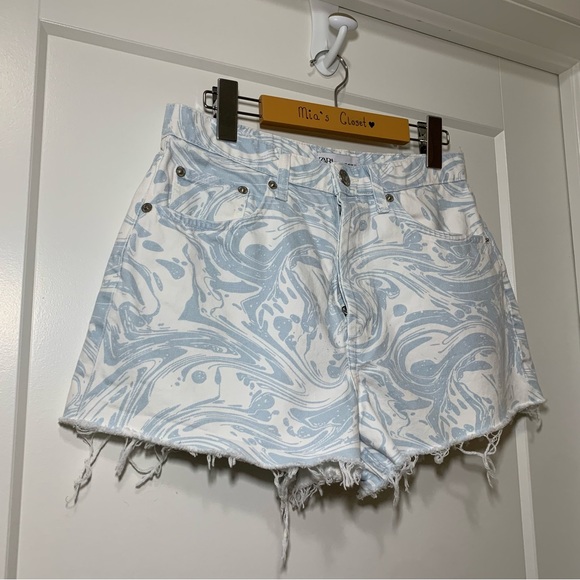 ZARA - Blue and White Print - Jean Shorts - High-Waisted - Women’s 6 - Picture 2 of 10